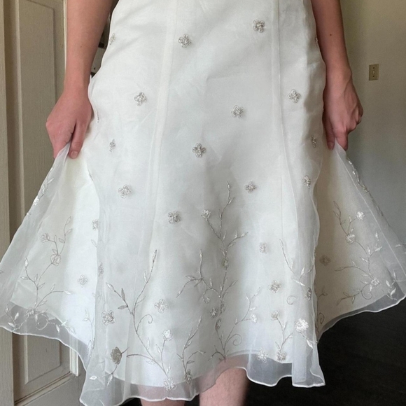 David's bridal Galina bridal gown - Picture 3 of 13